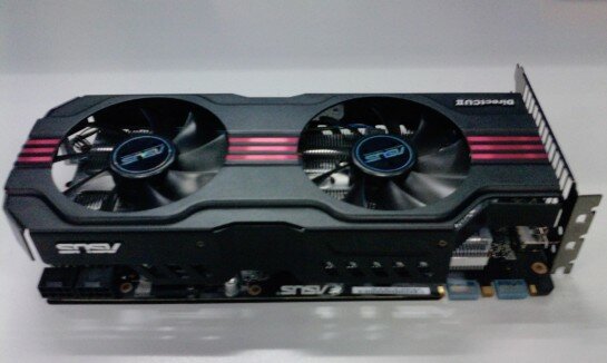 ASUS GeForce GTX 580 DirectCU II: triple SLI, dual 8-pin