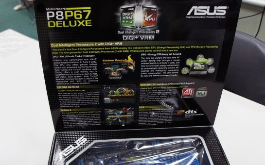 ASUS P8P67 Deluxe Box